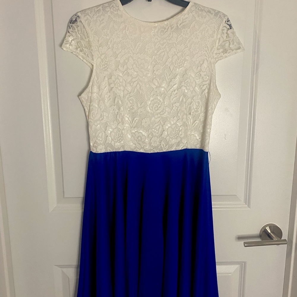 Lace white and blue dress